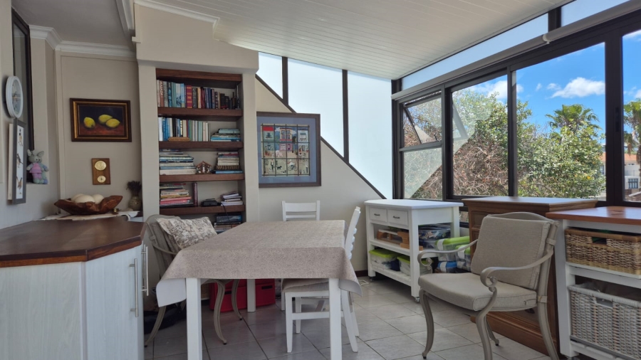 2 Bedroom Property for Sale in Stilbaai Wes Western Cape